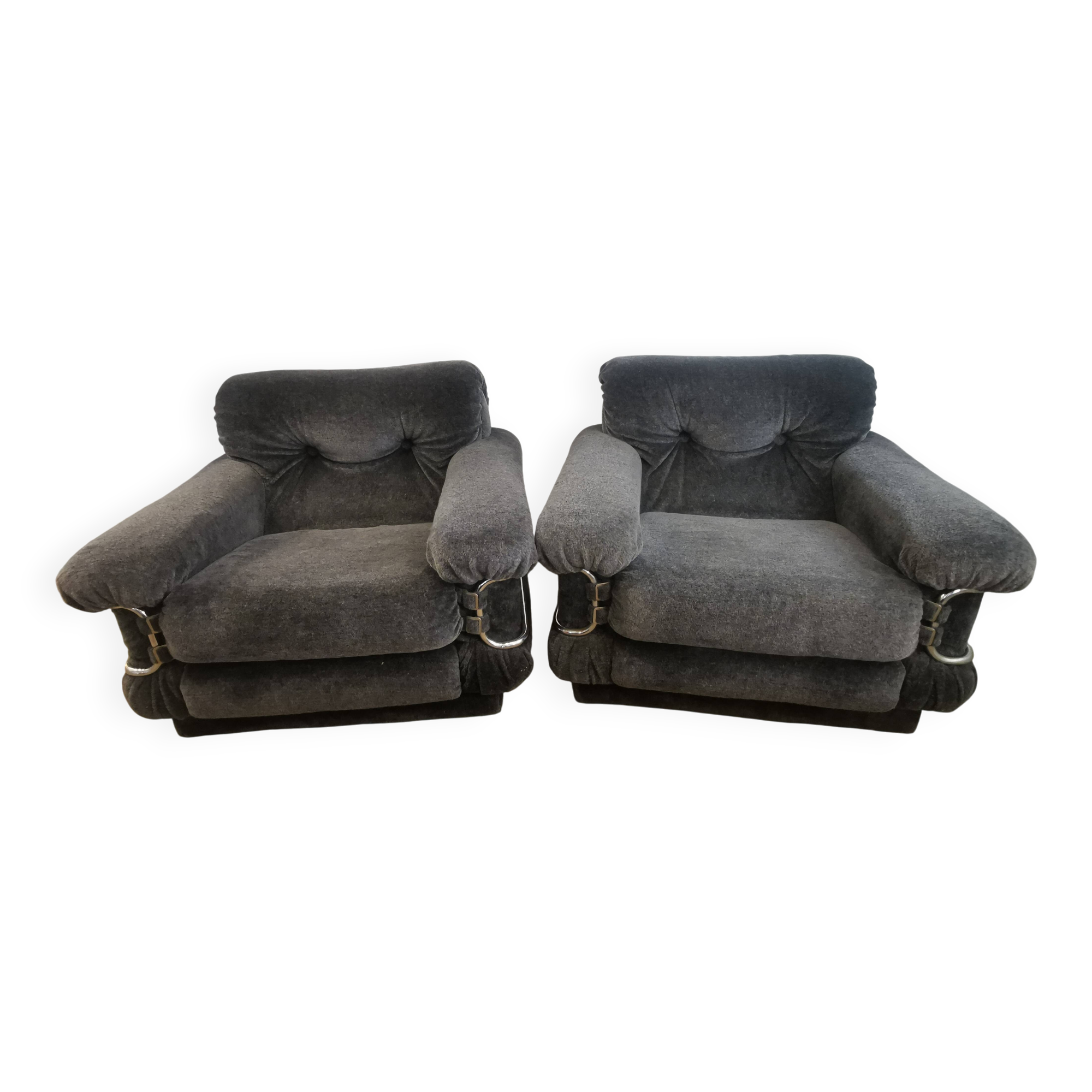Pair of vintage italian design armchairs from the 70s