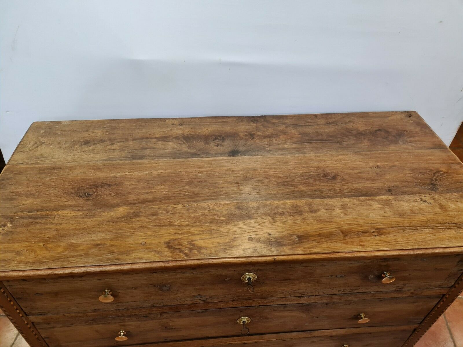 18th oak chest of drawers