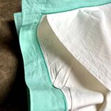 Descamps cotton sheet and pillowcases, green and white ☐ 240 x 340 cm