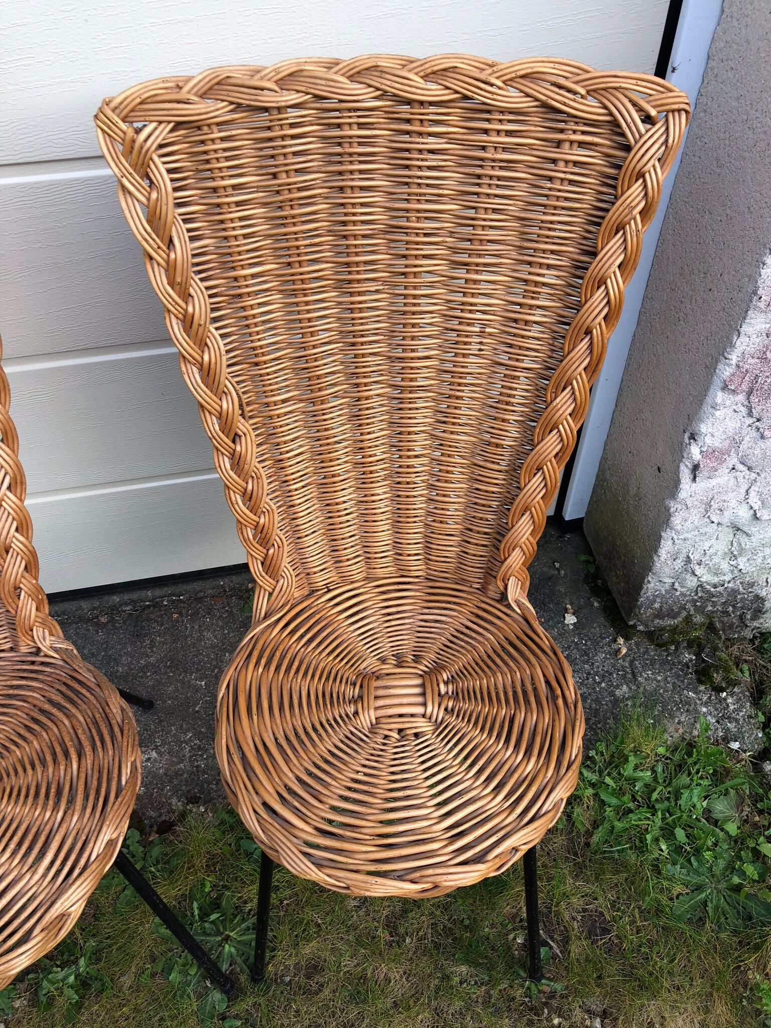 Paire de chaises en rotin pied métal noir