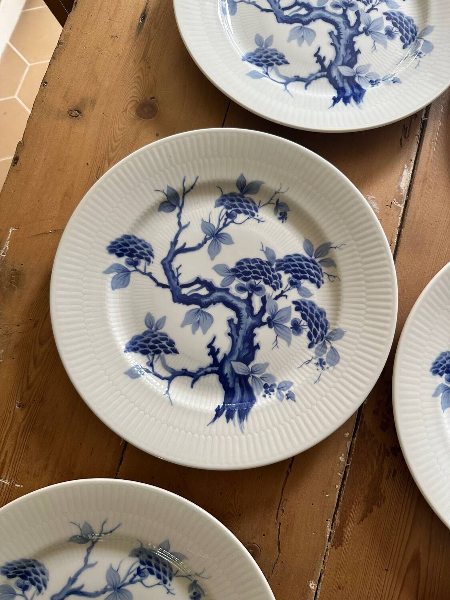 Set of eight German porcelain plates from the 1950s