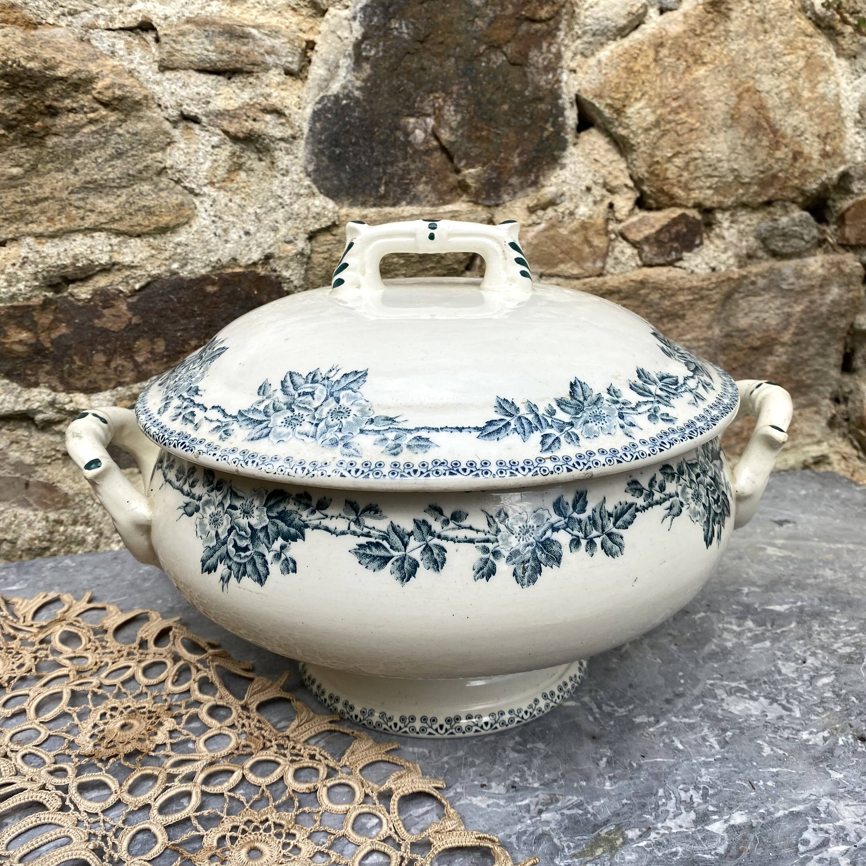 Earthenware soup tureen Ets Debray service Guadeloupe