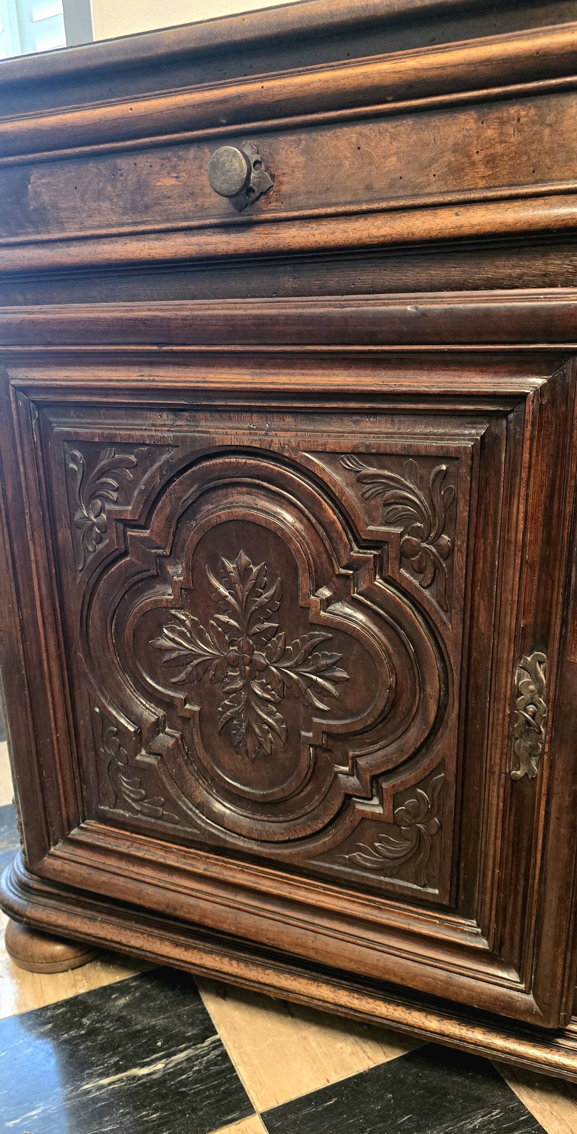 Buffet 2 portes Louis XIII, XVIIIème s.