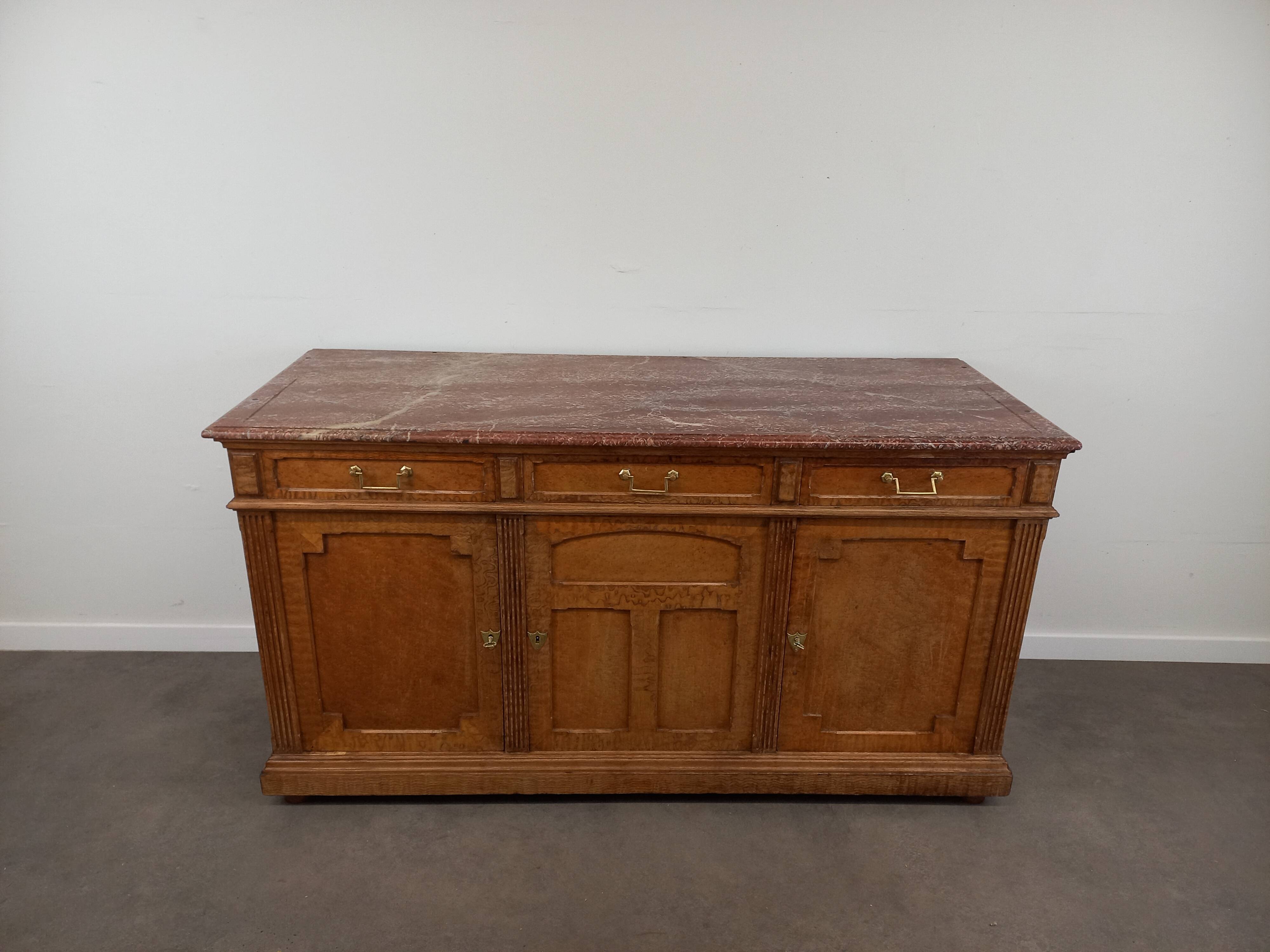 Banque de magasin plateau marbre