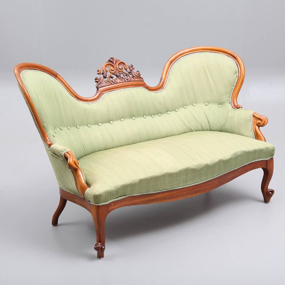 Neo-Rococo Sofa — 18th/20th Century Style — Carved Wooden Details — W 164 c