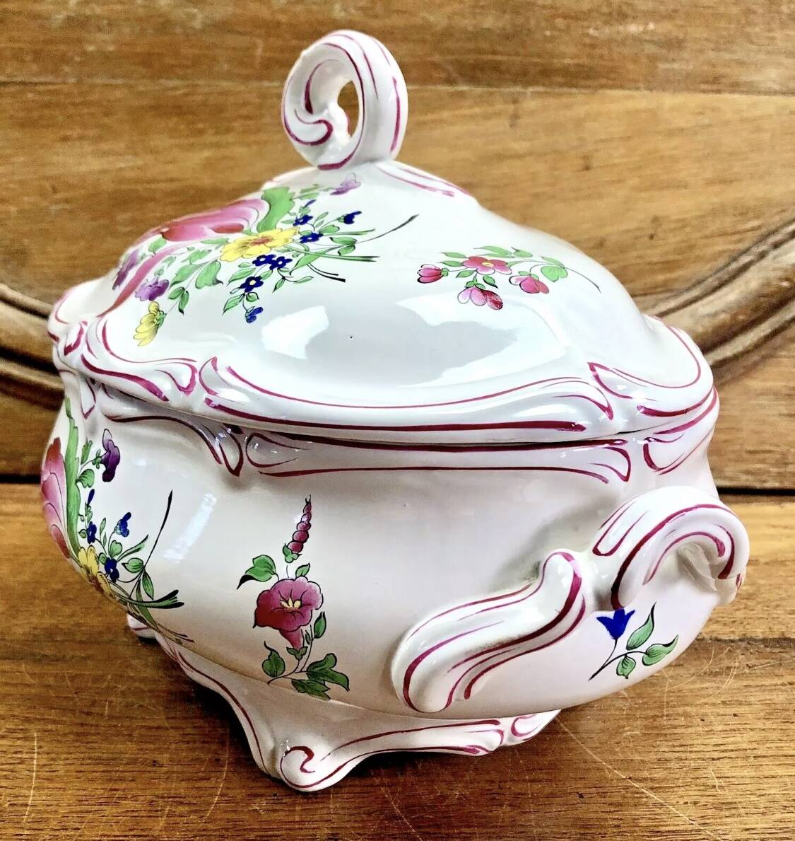 Luneville vegetable soup tureen, street lamp model