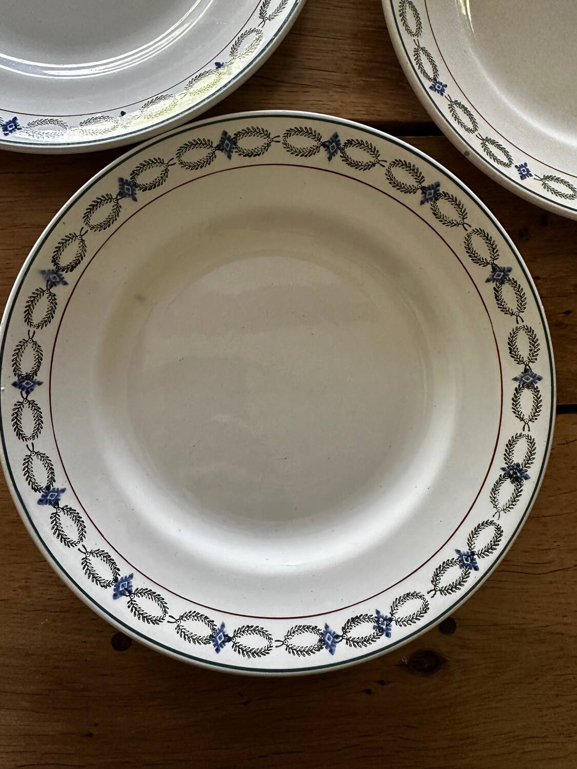 4 flat iron earth plates