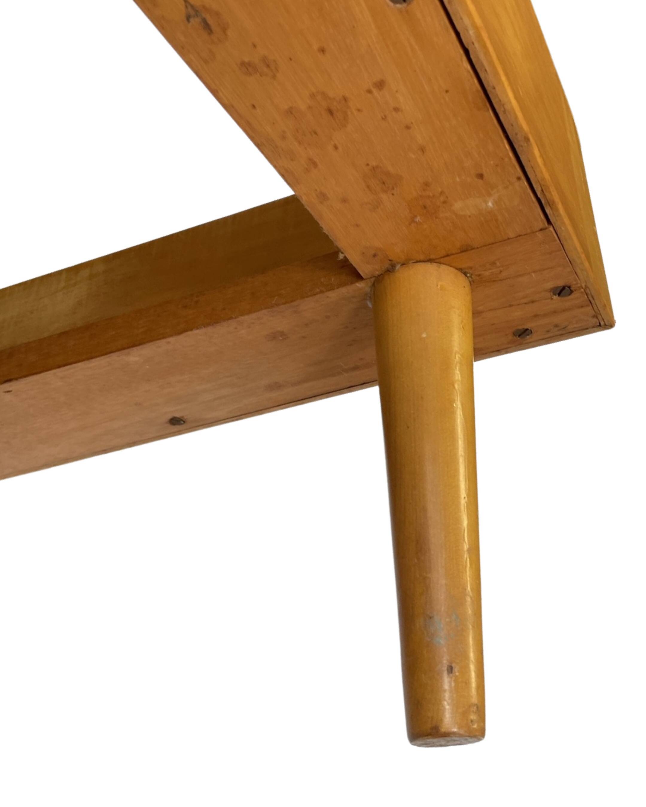 Vintage daybed of the 1960s Netherlands minimalist design in oak