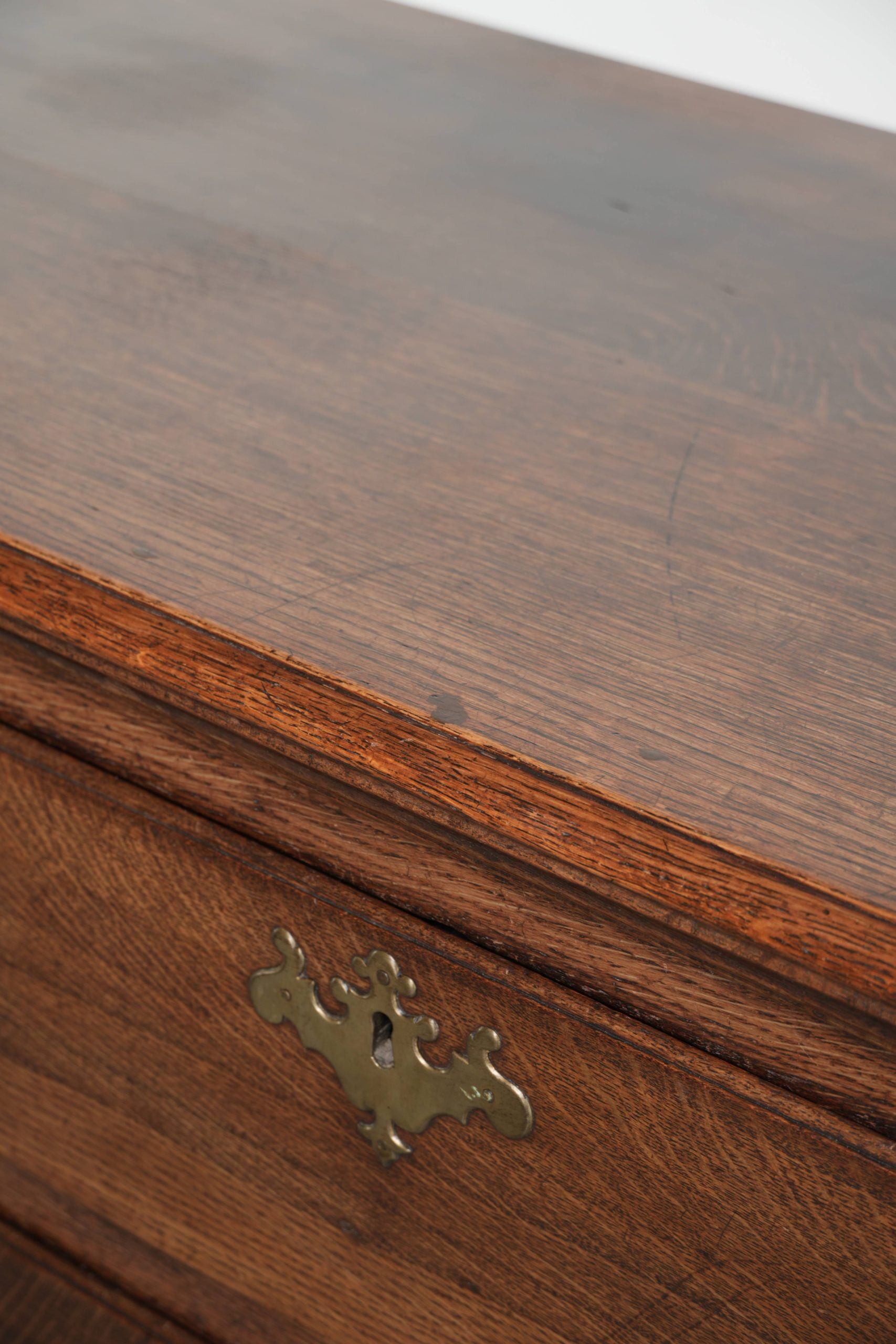 Buffet anglais en chêne antique du XVIIIe siècle / Commode anglaise basse