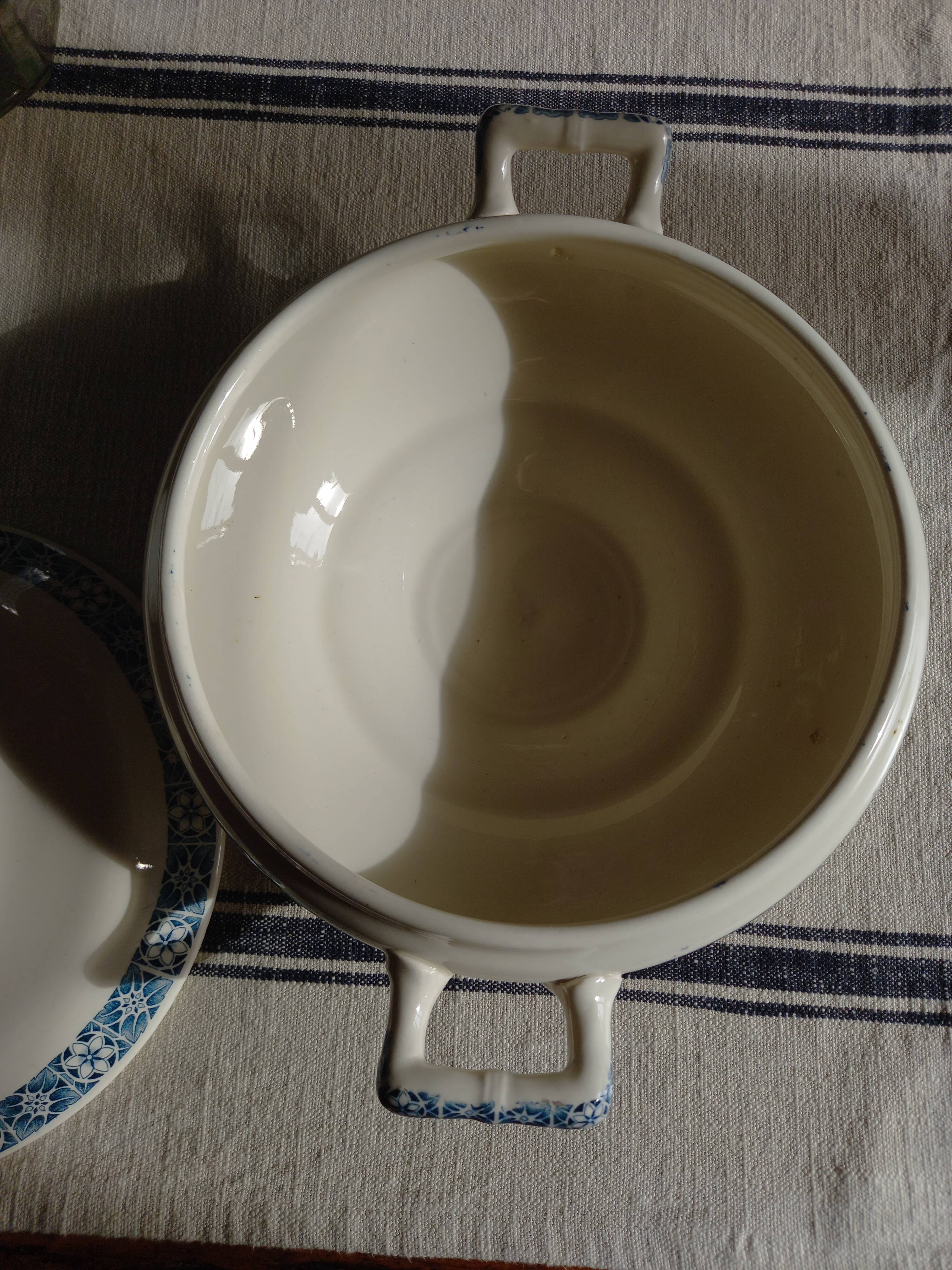 Old soup tureen or vegetable dish in Longchamp “René” iron earthenware