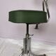 Chaise pivotante en skaï vert et acier chromé, Pullman, 1960