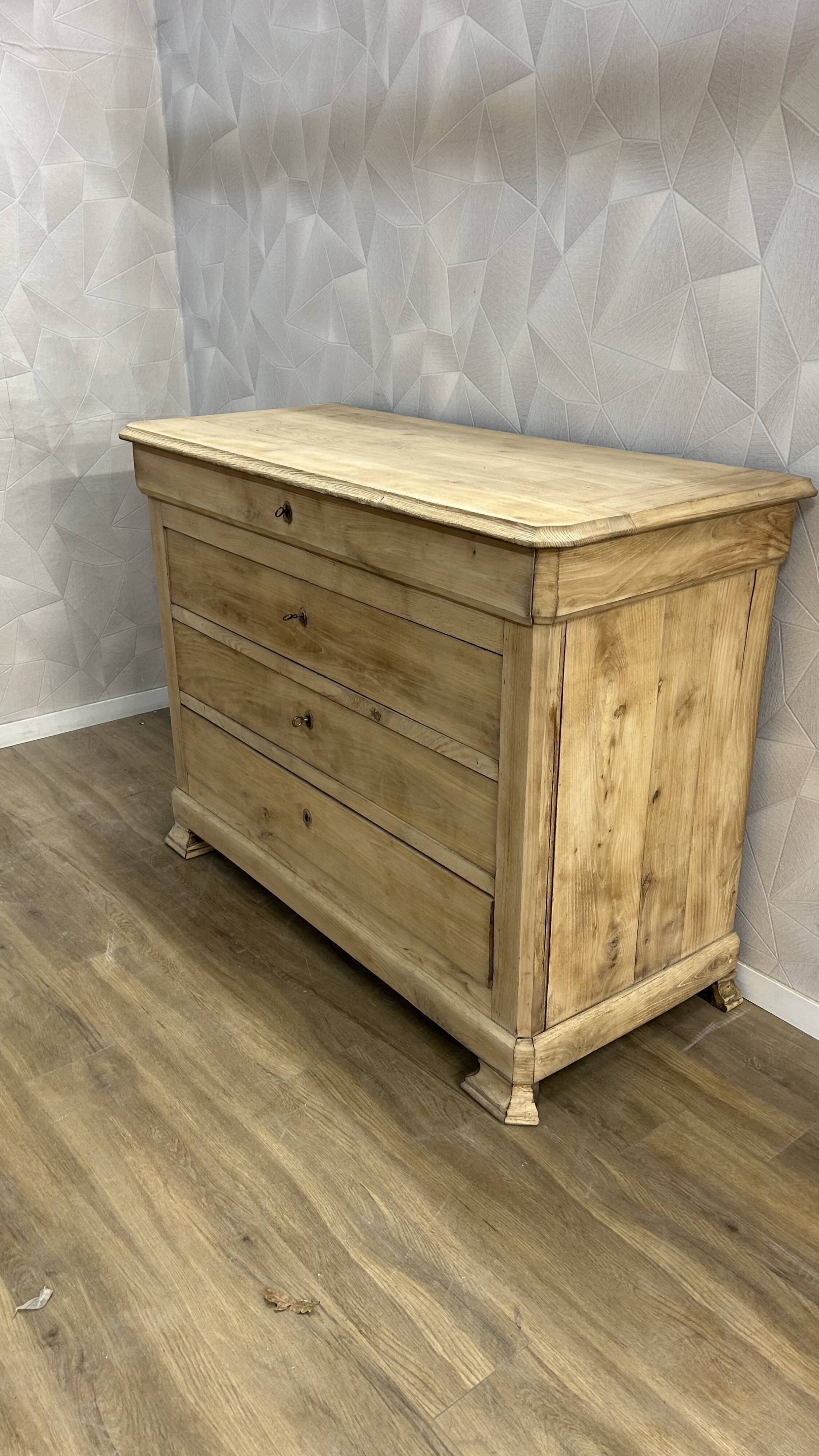 Grande commode ancienne bois massif aérogommé