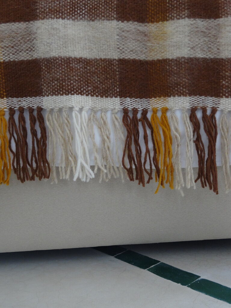 Christmas Pop-up 2022 - Brown Plaid