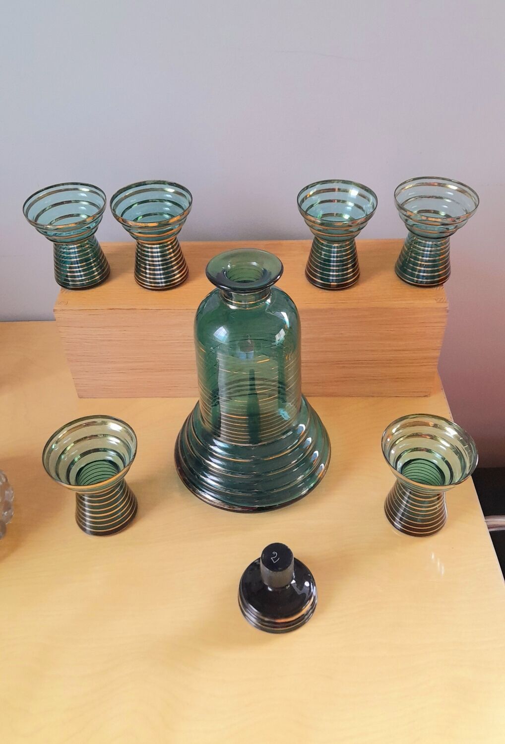 Art Deco Liquor Service