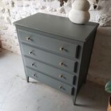 Antique chest of drawers