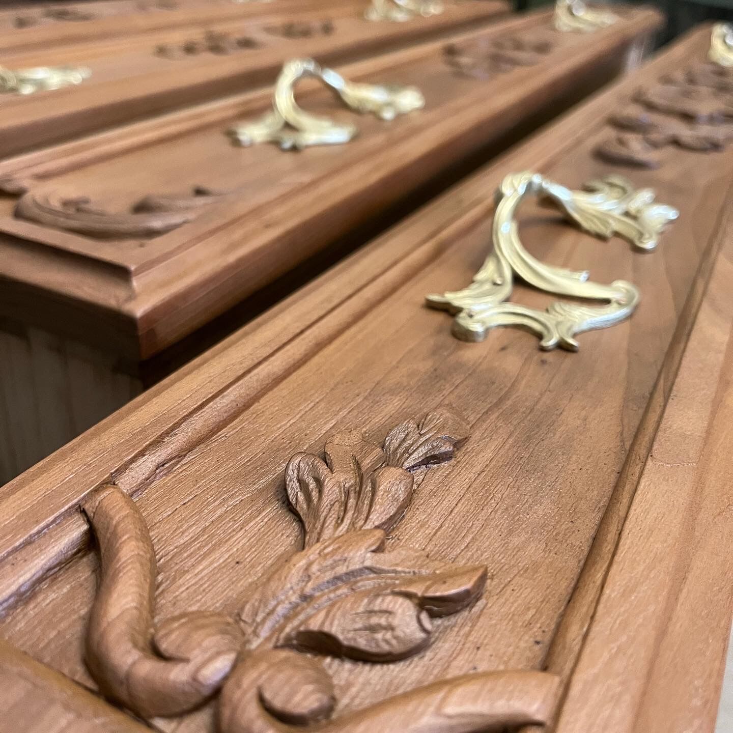 Louis XV style chest of drawers