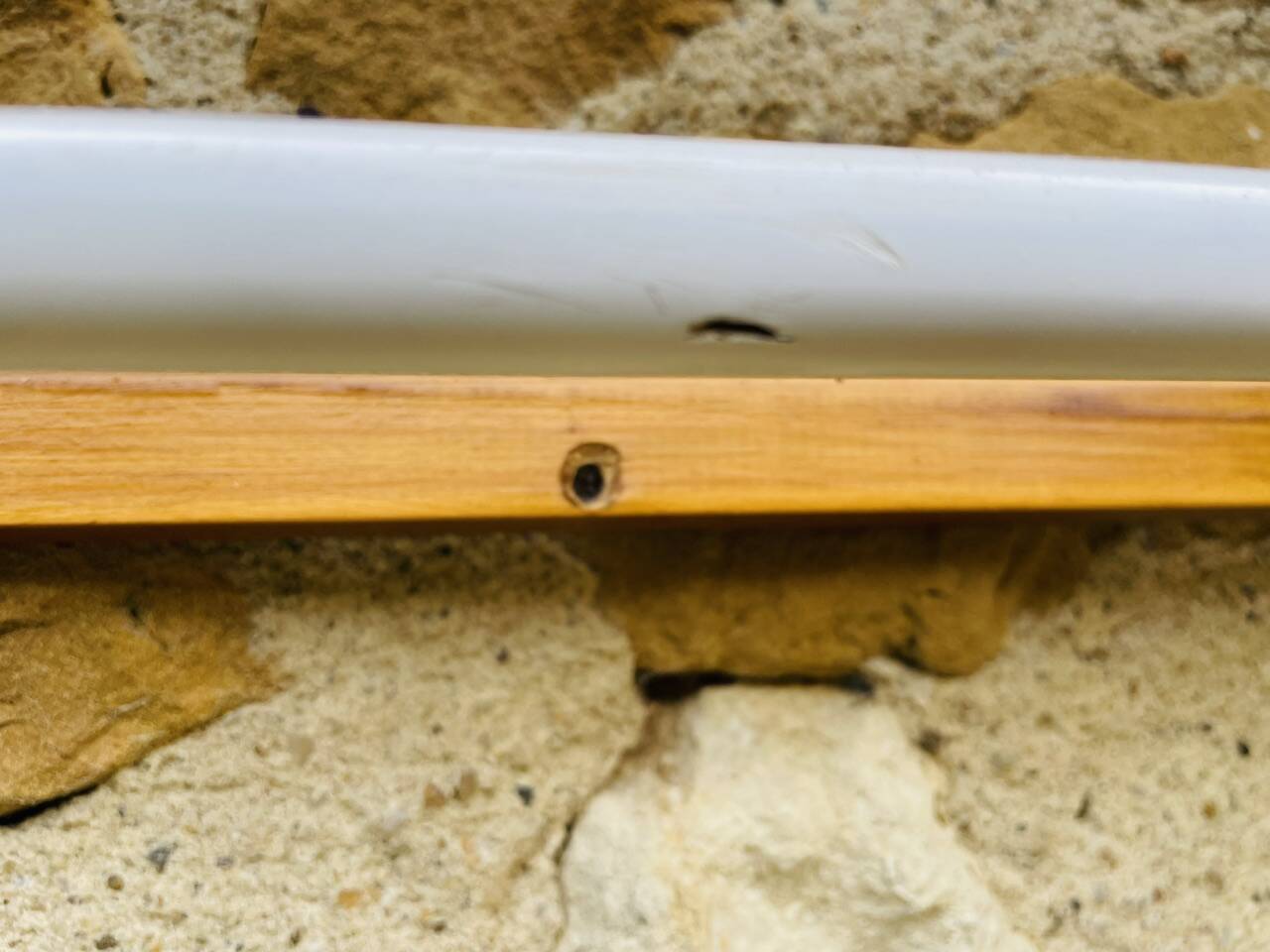 Vintage oak towel rack/wall-mounted bracket, circa 1970s