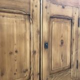 Row of pine loom furniture