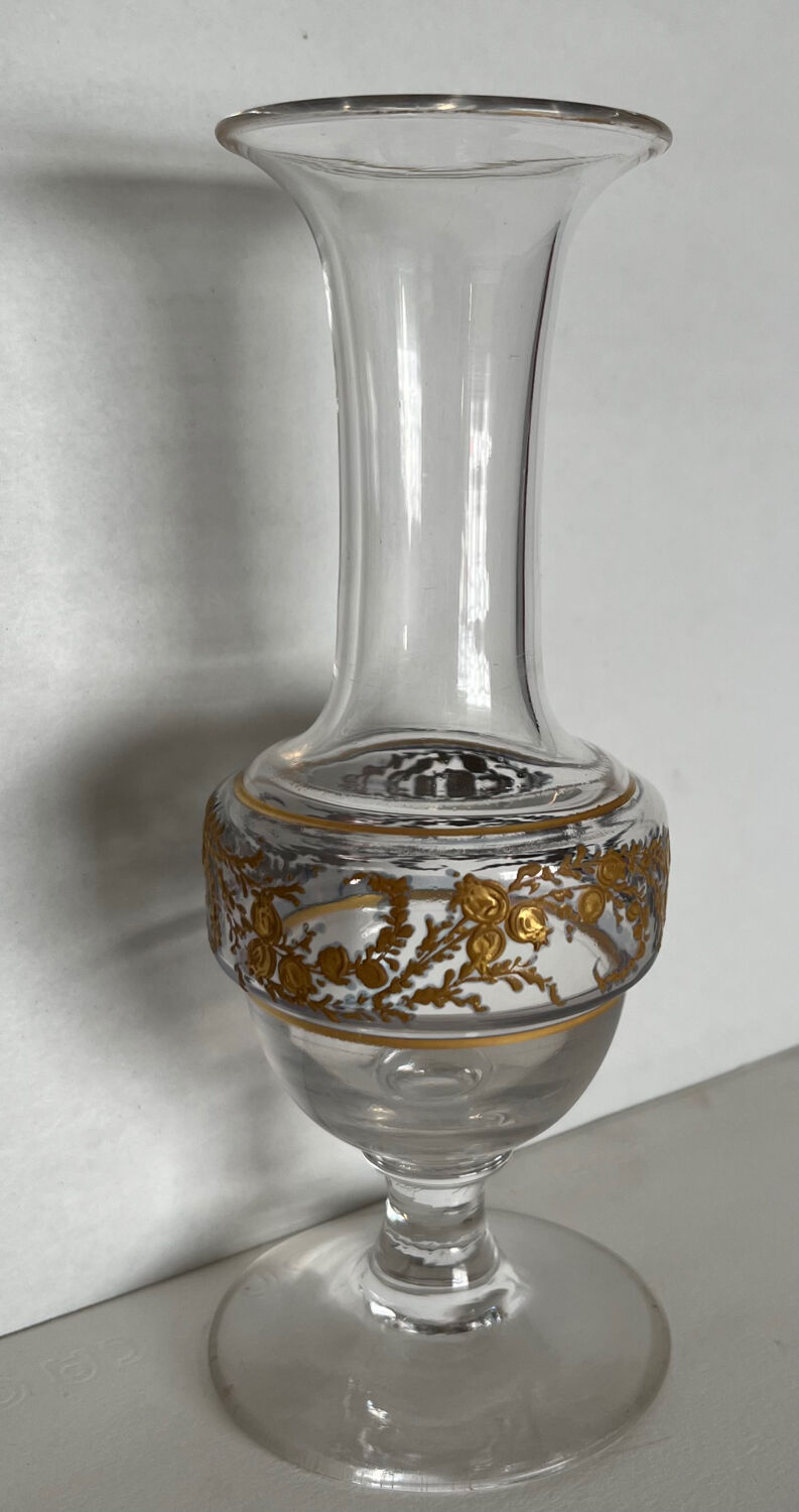 Petit vase en verre ancien