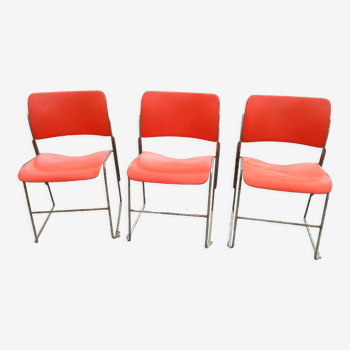 3 chaise en fer et plastique