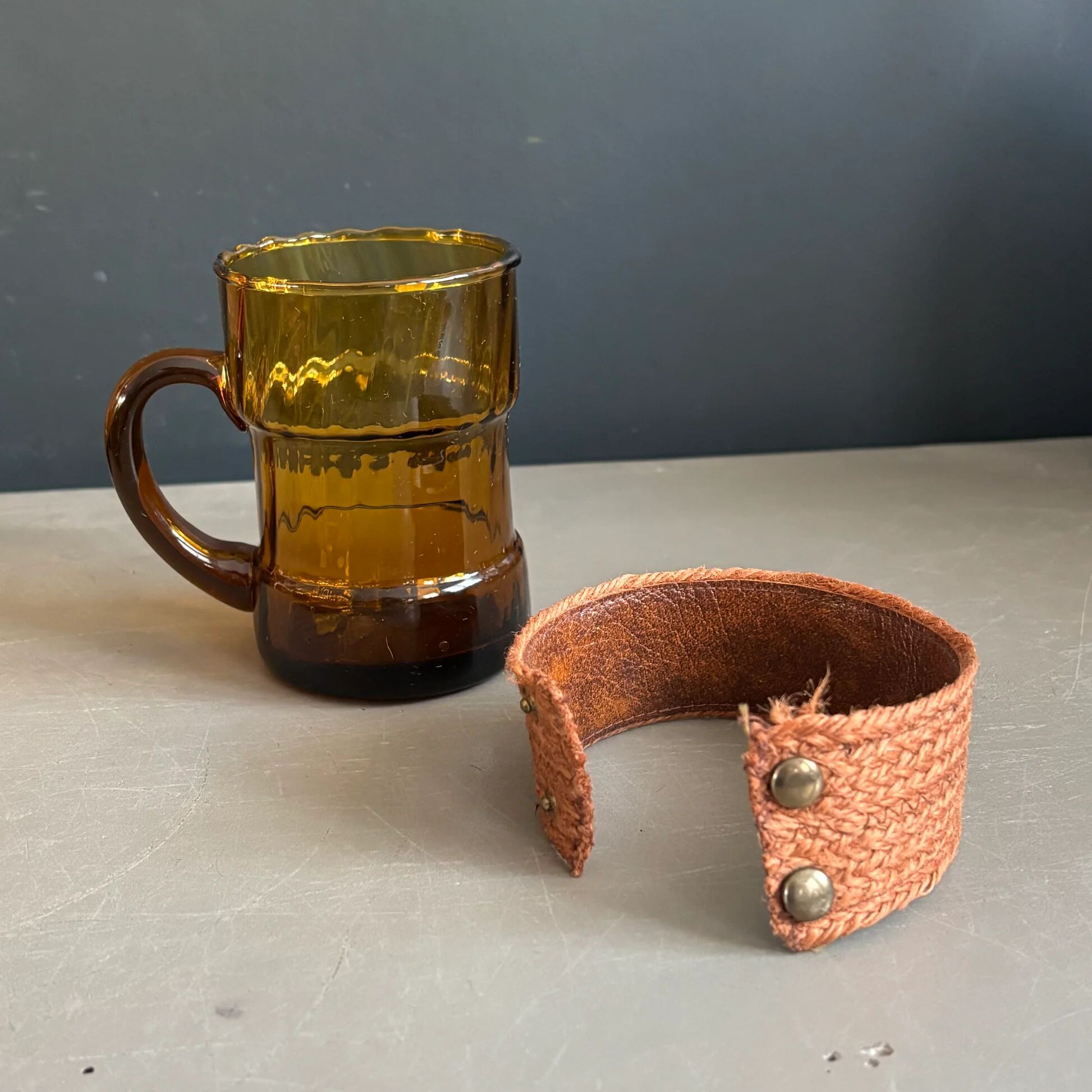 Amber textured glass water service, 1 jug + 5 glasses - Ref 1399