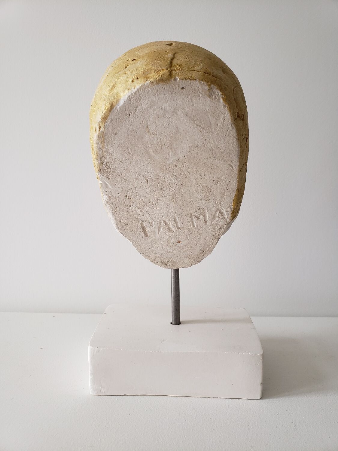 Art-Deco woman's head
