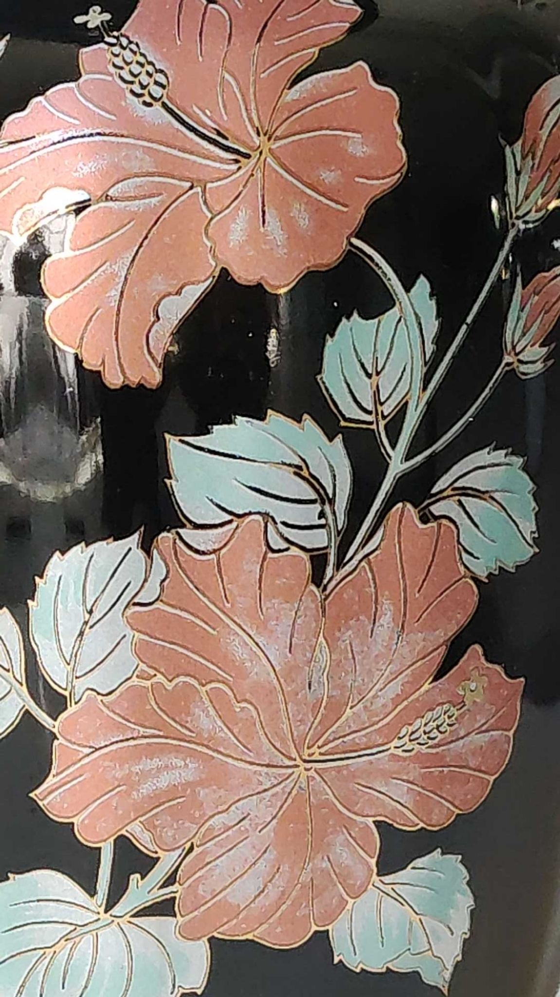 Asian baluster vase, with undulations. ceramic. floral motifs, exotic bird. exclusive décor. high 26 cm