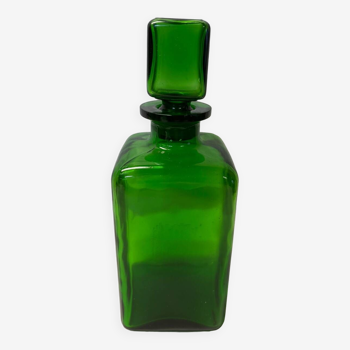 Carafe en verre verte