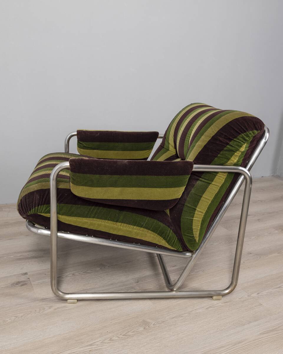 Paire de fauteuils vintage des années 70 en velours dessinés par G. Faleschini