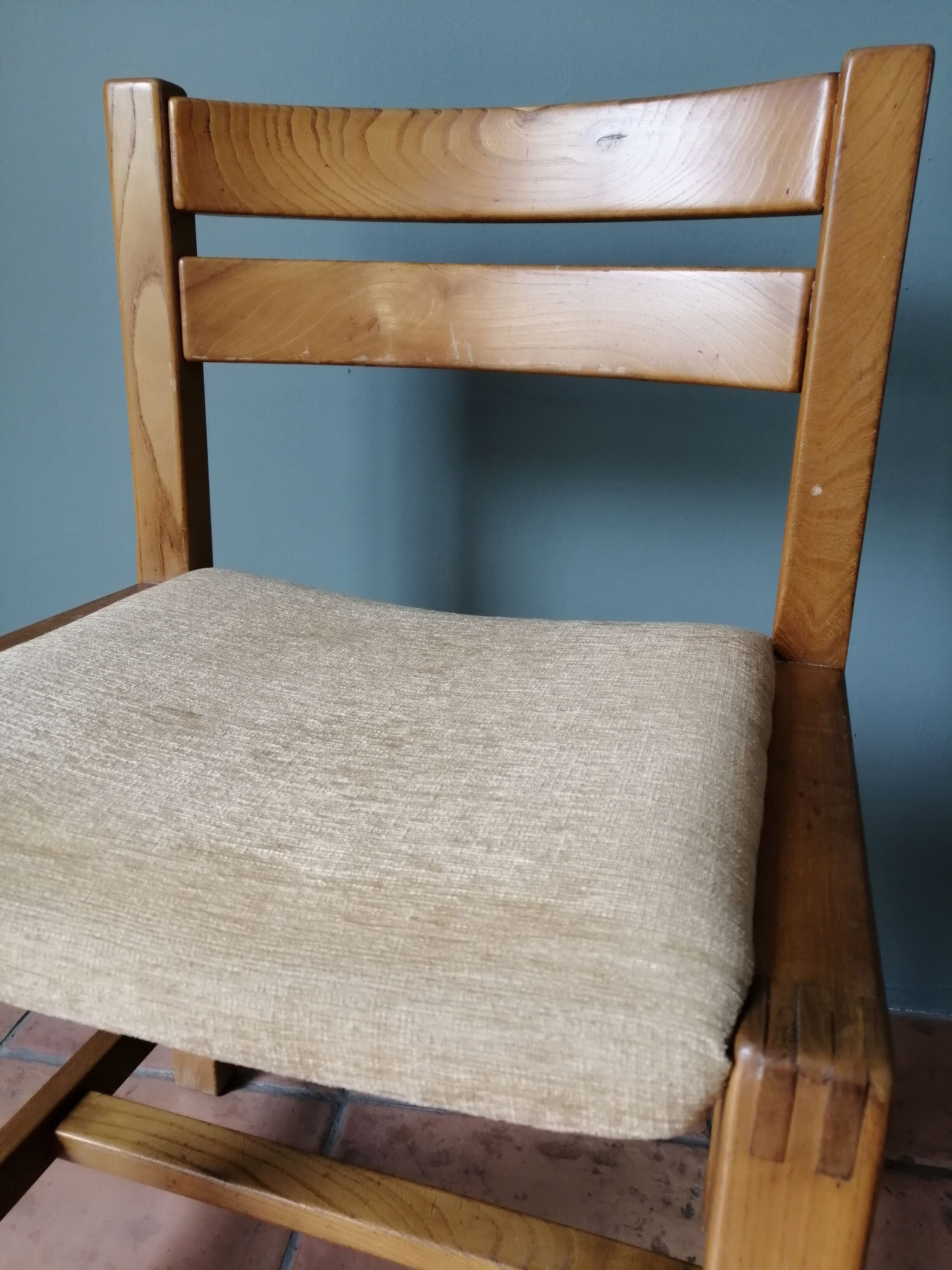 4 homemade chairs Regain