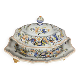 Soup tureen on its dish in Desvres earthenware, Rouen decor by Géo Martel