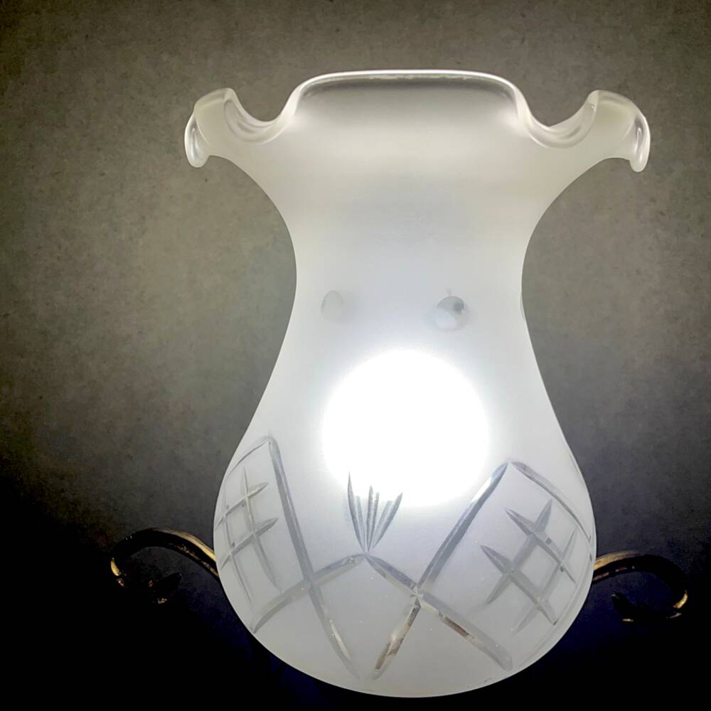 Romantic Regency table lamp