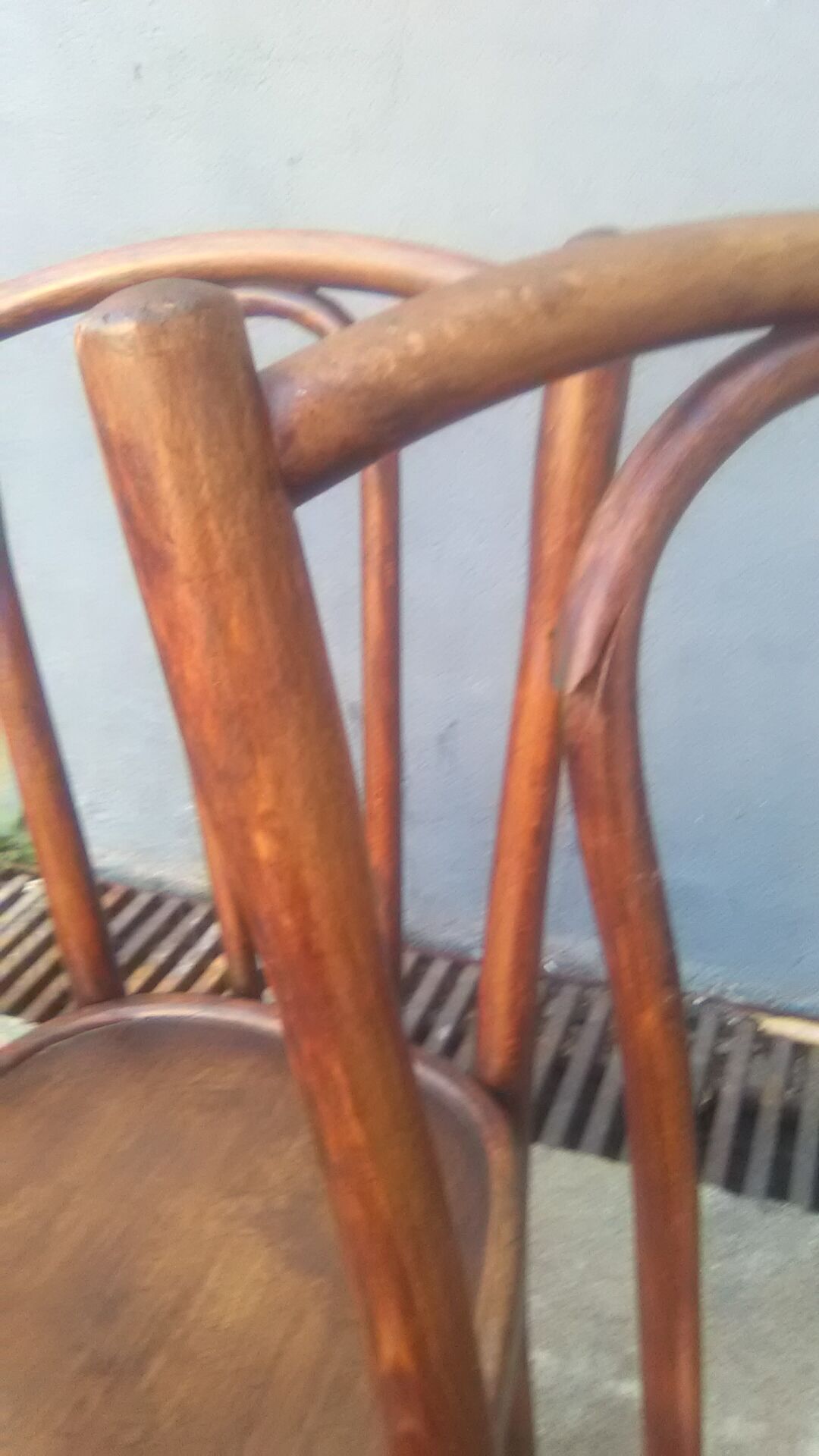Lot of 6 mismatched bistro chairs