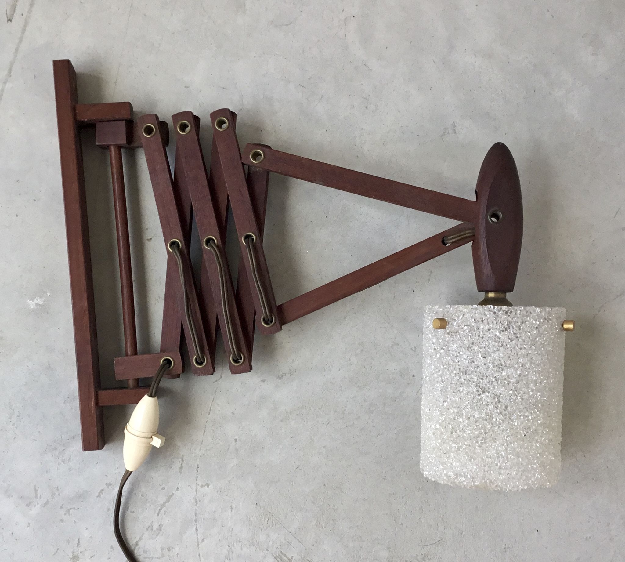 Teak accordion wall lamp Le Klint by Erik Hansen Scandinavian 1950