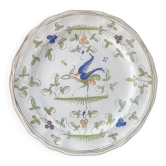 Assiette Moustiers signée