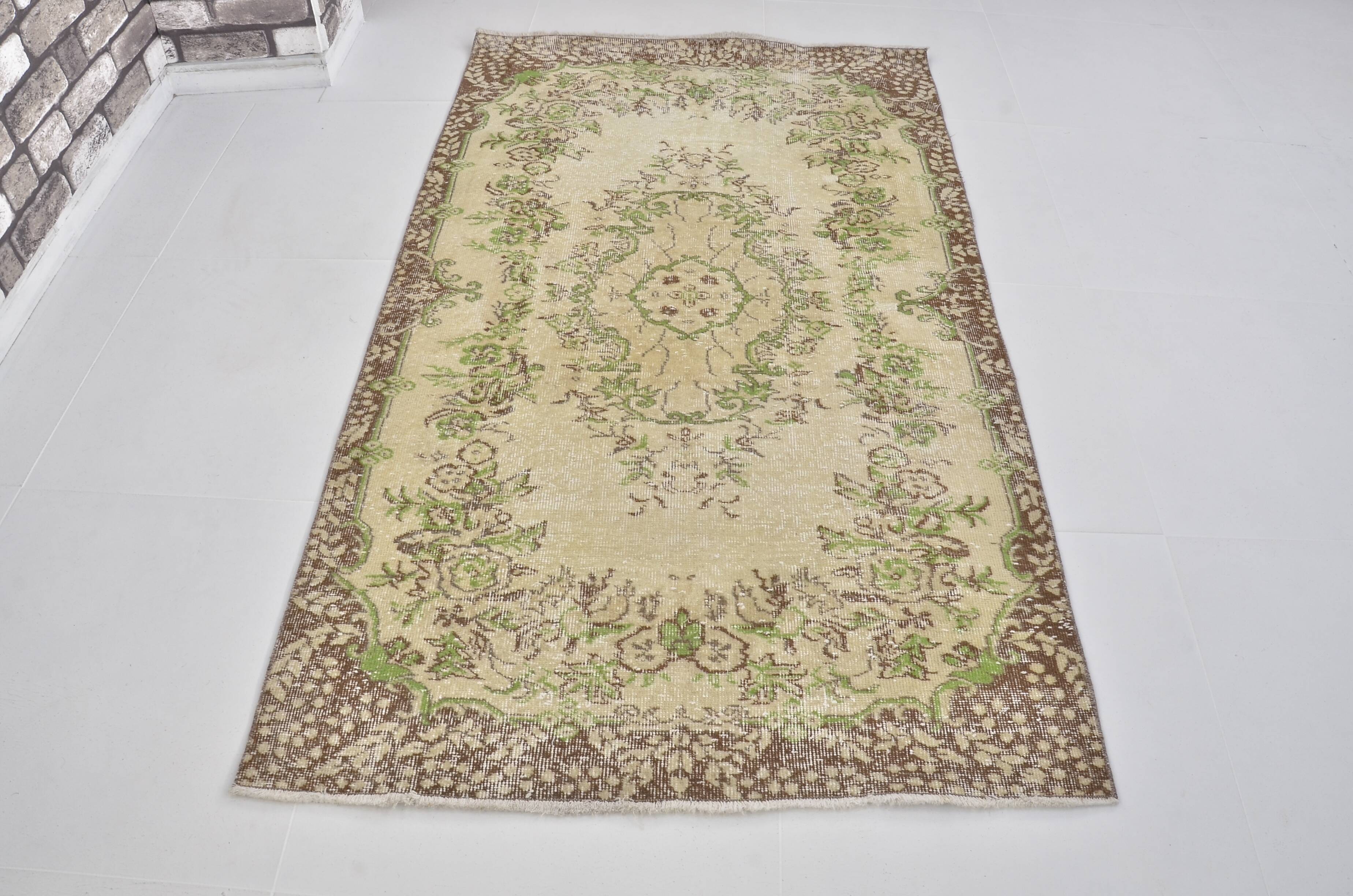 Vintage Anatolian Ouhak Carpet sku 2337
