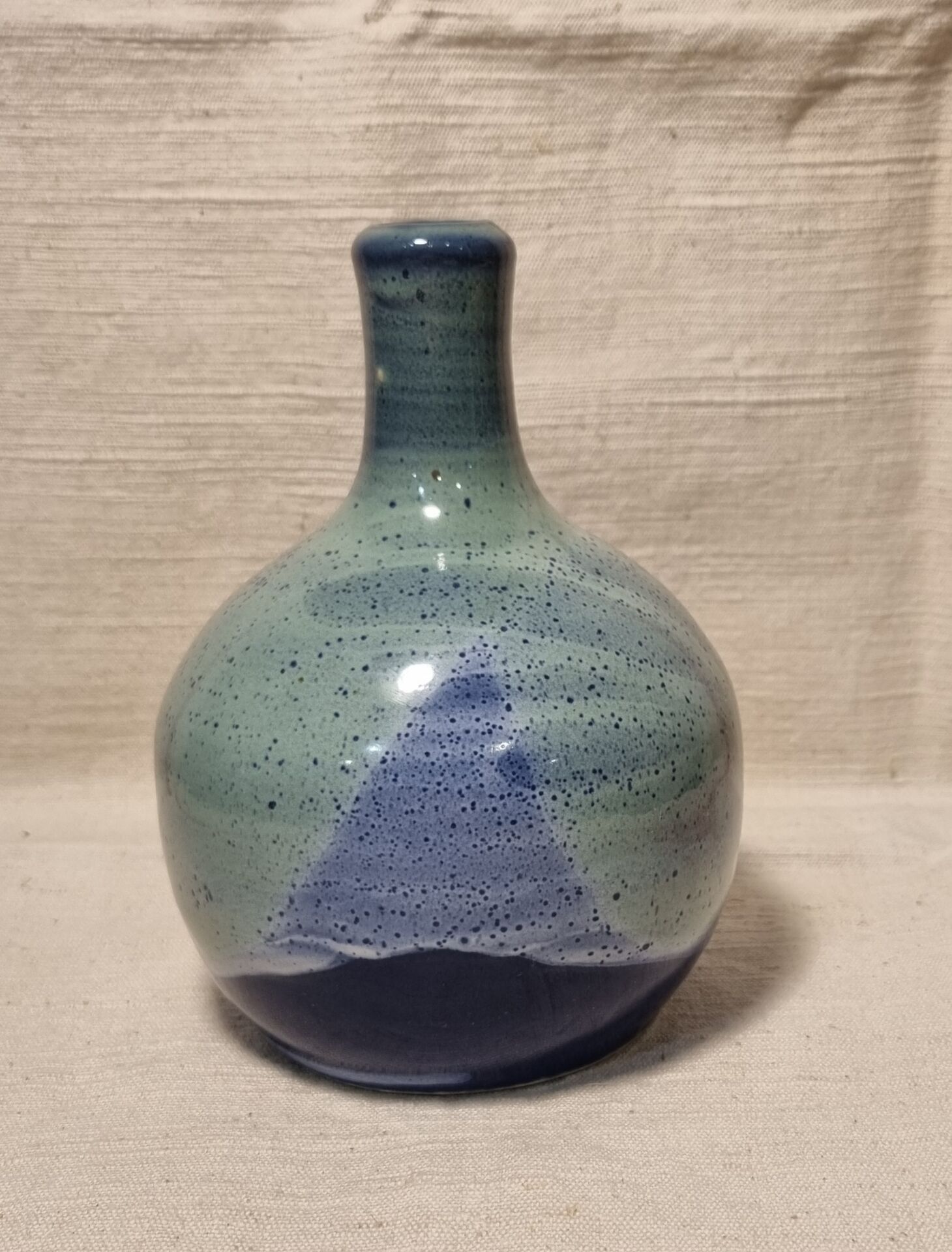Bouteille en grès émaillé