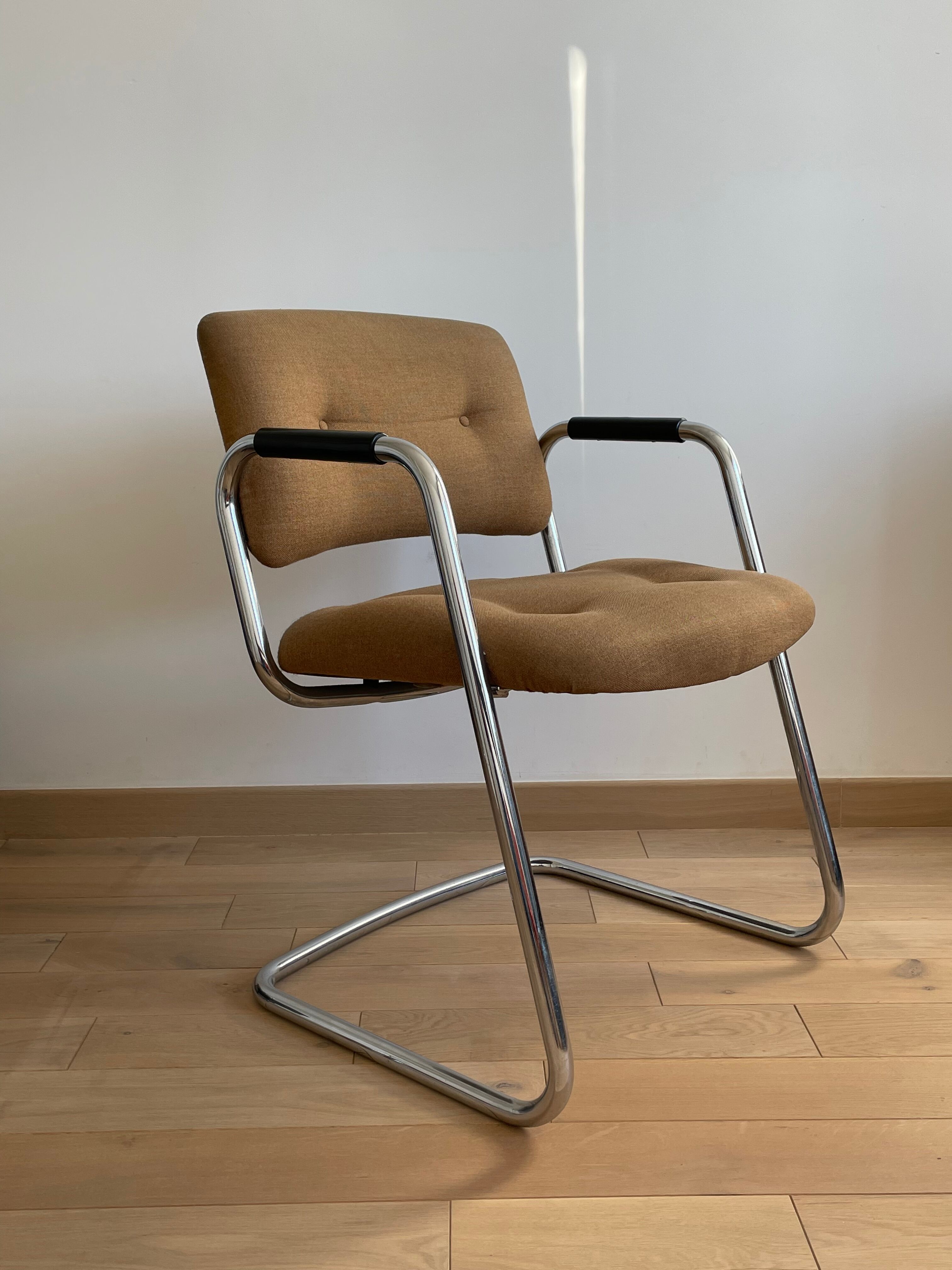 Desk chair sled base by Strafor