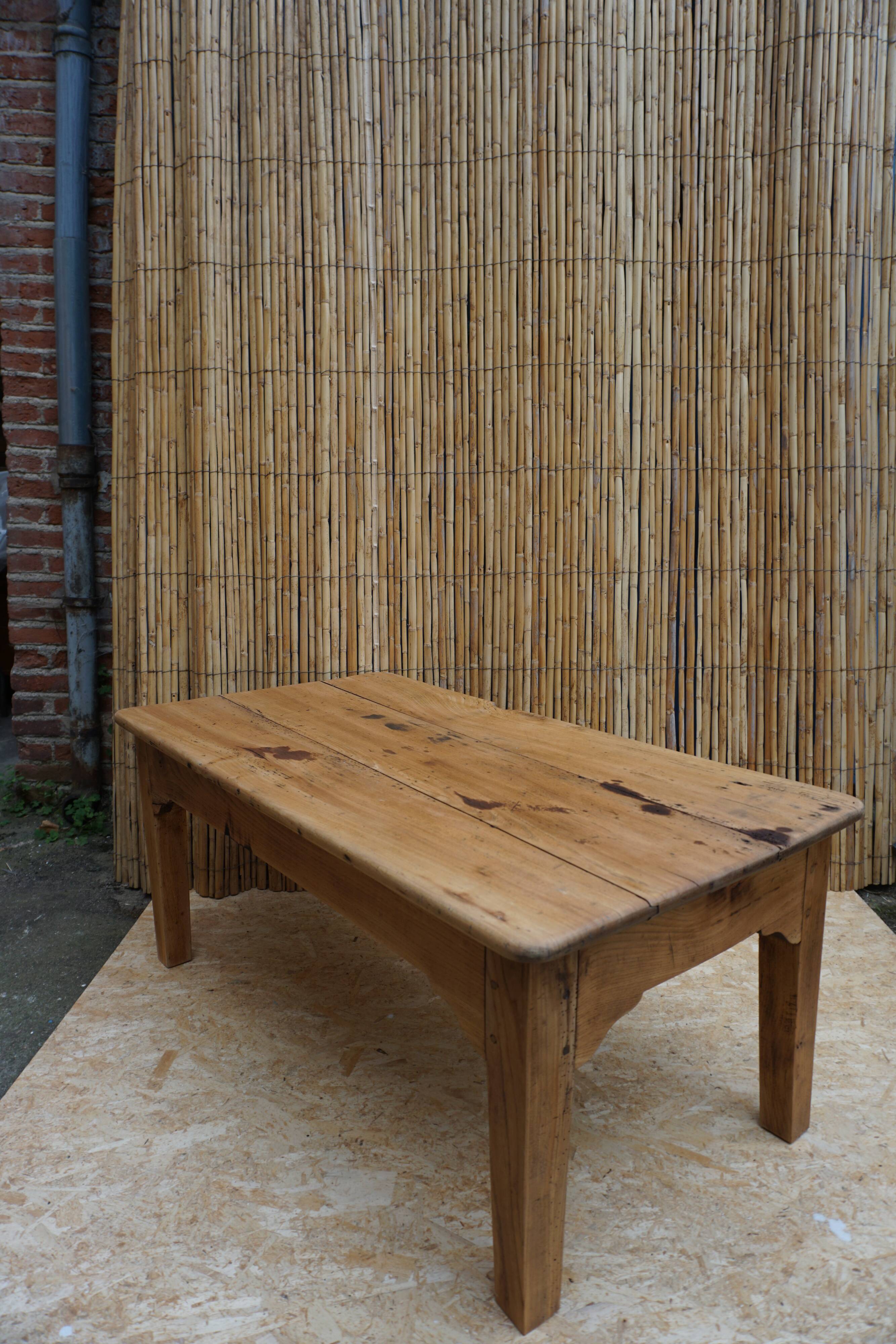 Table basse de ferme ancienne