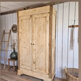 Armoire parisienne