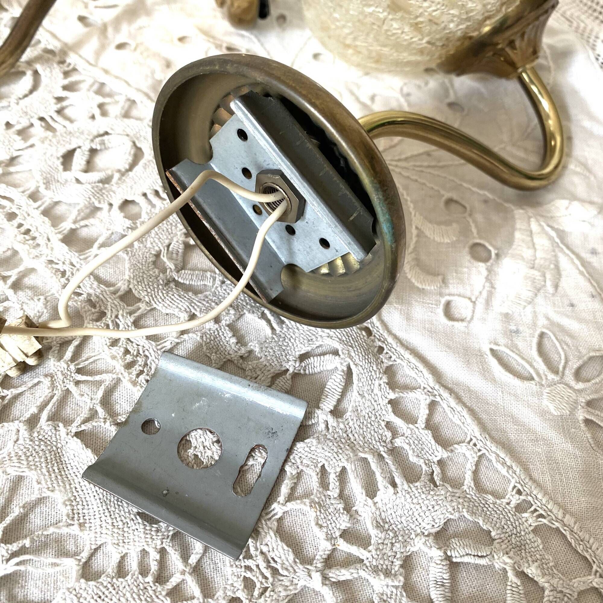 Pair of retro wall lights in glass and gold metal