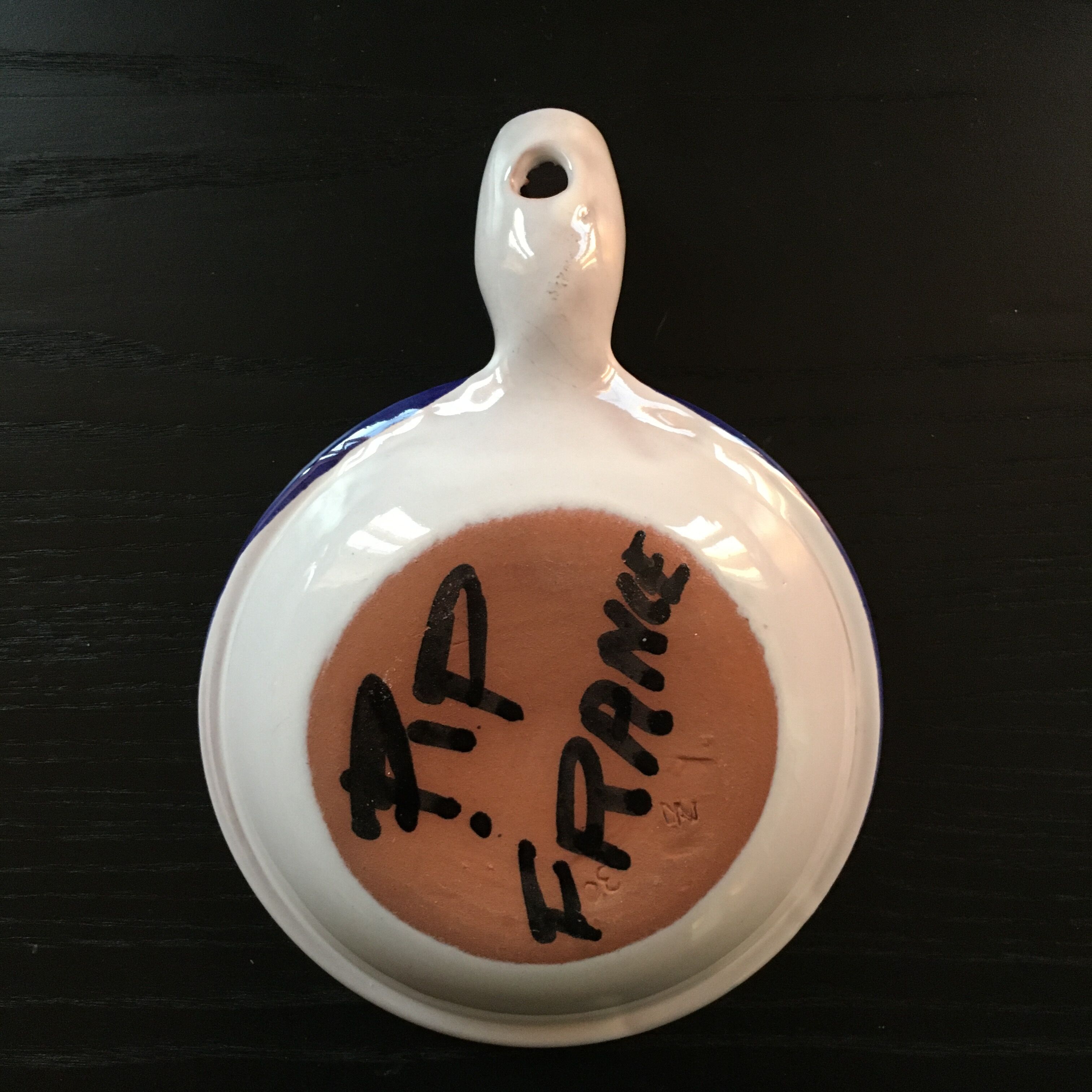 Paire de caquelons décor bleu