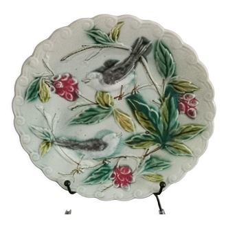 Plate in slip with birds late nineteenth