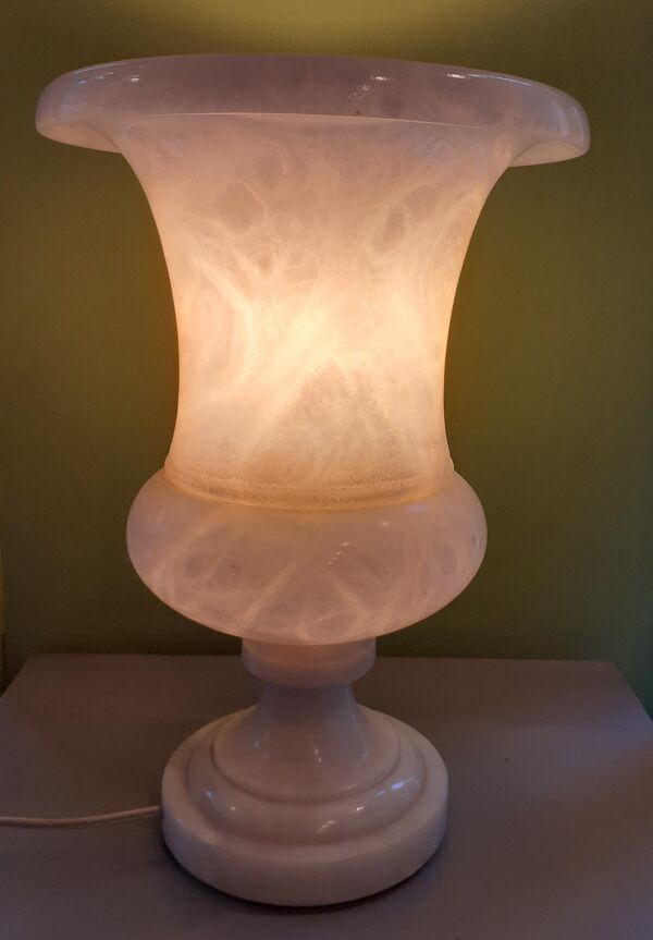 Lampe en albâtre
