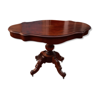 Violin table