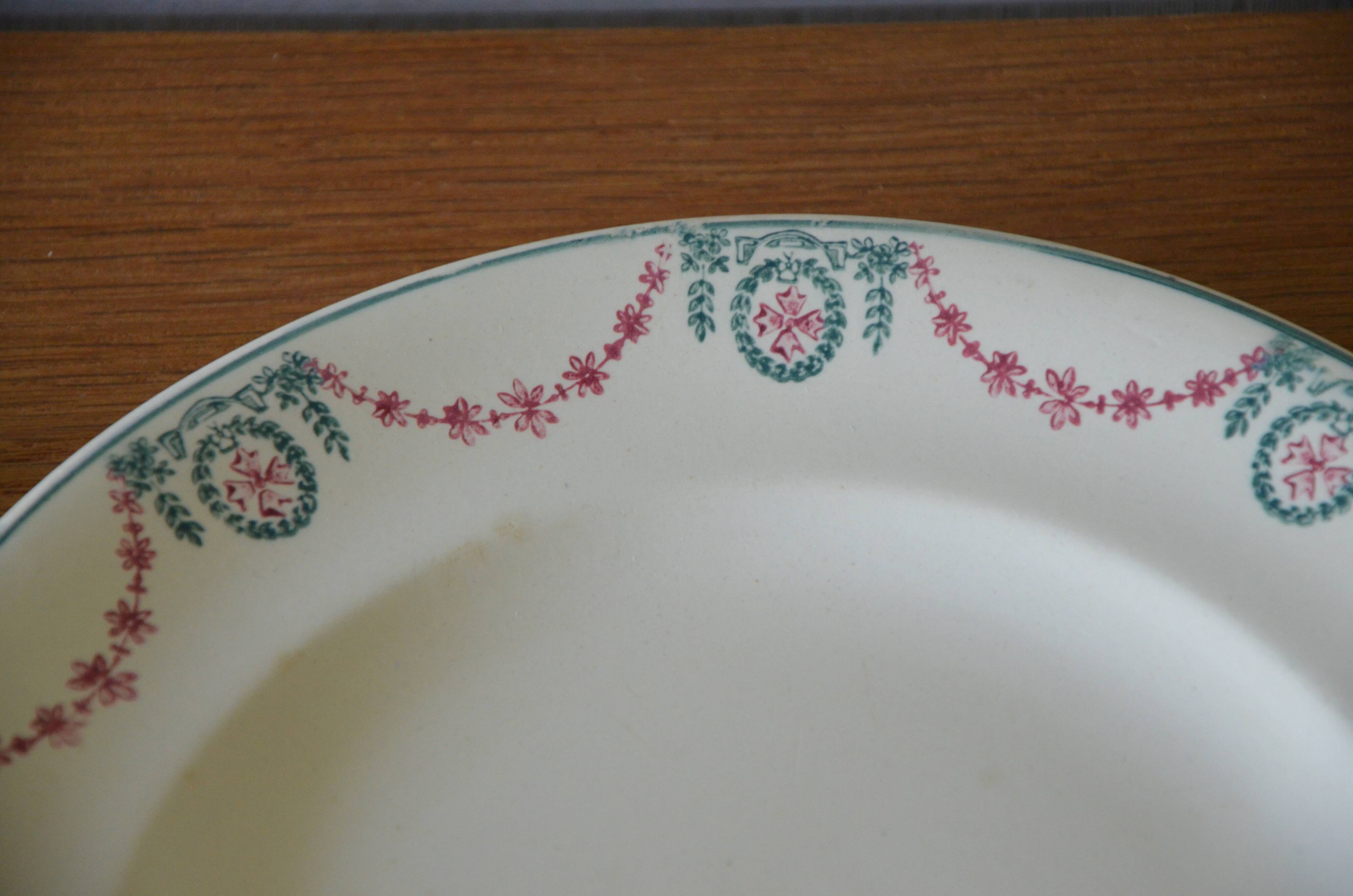 Lot of 2 mismatched old plates
