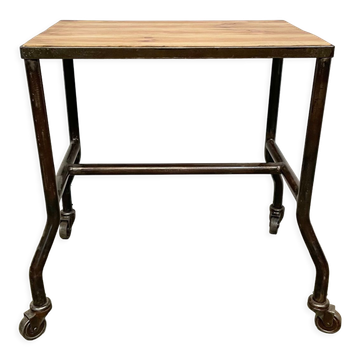Table industrielle sur roues, années 1960