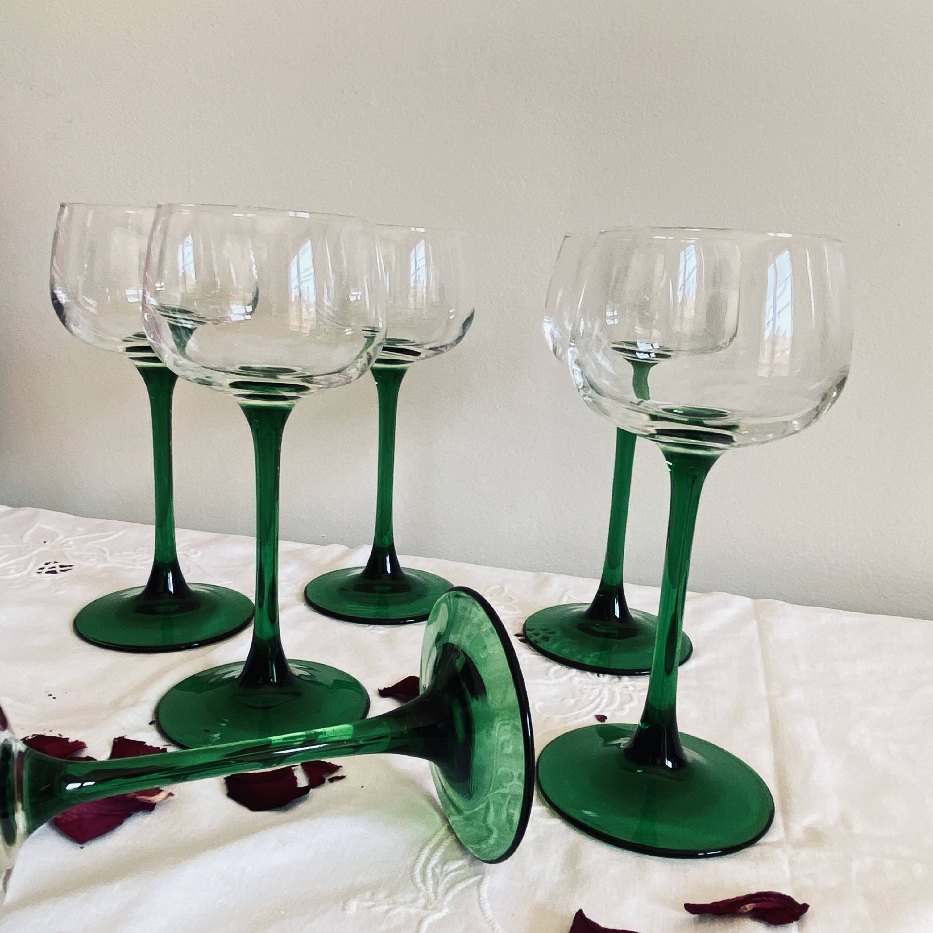 6 vintage Alsace white wine glasses with green stems, Luminarc