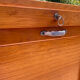 Meuble à rideau vintage en bois années 60-70