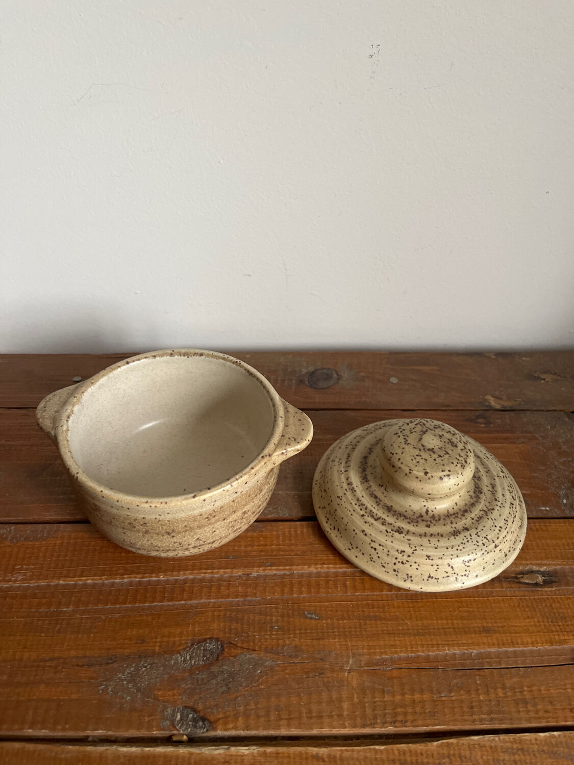 Stoneware sugar bowl